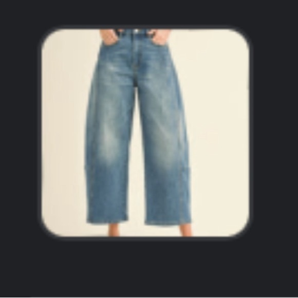 Current barrel jeans from shopthegoldenhoney.com Sz Small fit like a 27 - Picture 3 of 3